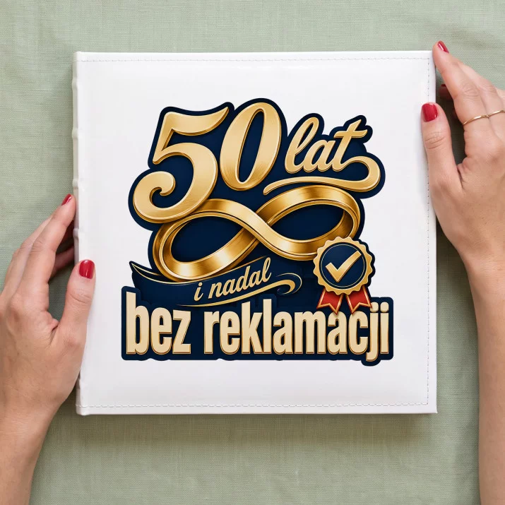 Album Na Zdjęcia Tradycyjny Na 50 Lecie Ślubu Prezent Dla Pary: Półwieczne Przymrużenie