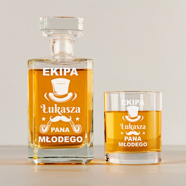 ekipa pana młodego - Zestaw Grawerowana Karafka 0,7 i Szklanki Do Whisky ekipa pana młodego - Zestaw Grawerowana Karafka 0,7 i Szklanki Do Whisky
