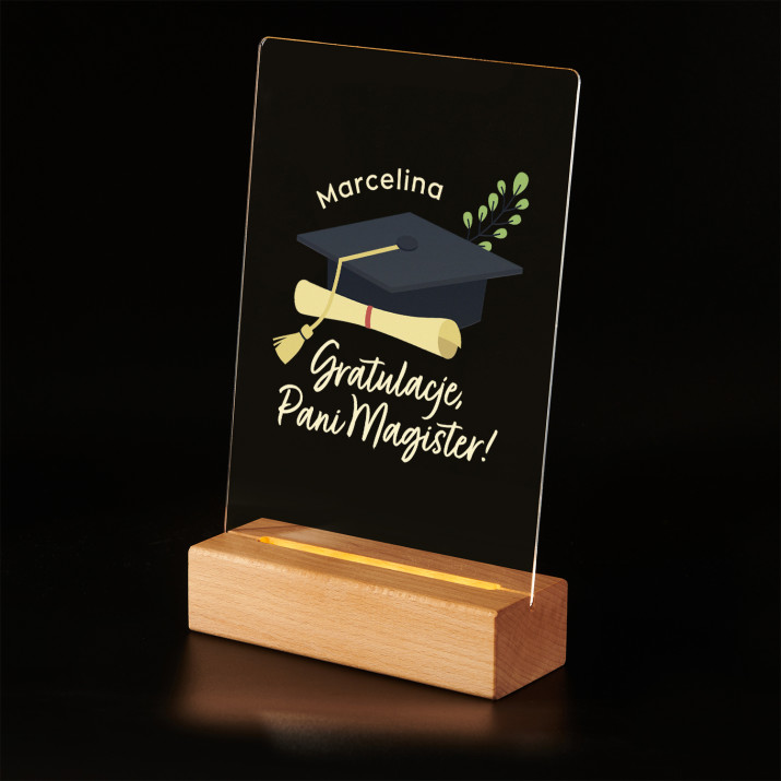 Gratulacje pani magister - Wydruk na szkle akrylowym z podstawką led Gratulacje pani magister - Wydruk na szkle akrylowym z podstawką led