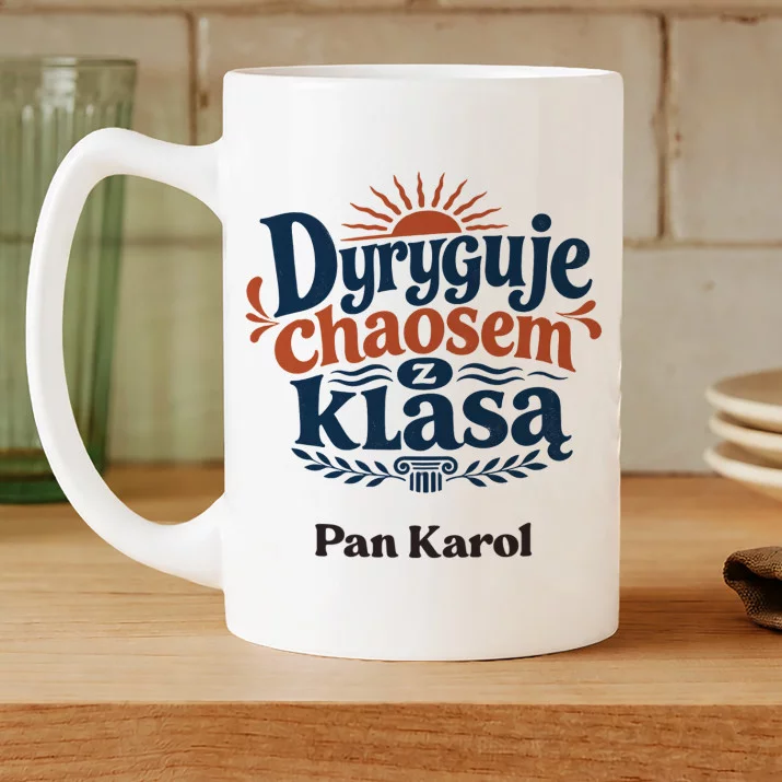 Kubek Personalizowany Dla Nauczyciela Muzyki Prezent Na Dzień Nauczyciela Dla Mężczyzny: Dyryguje Chaosem Z Klasą Kubek Personalizowany Dla Nauczyciela Muzyki Prezent Na Dzień Nauczyciela Dla Mężczyzny: Dyryguje Chaosem Z Klasą