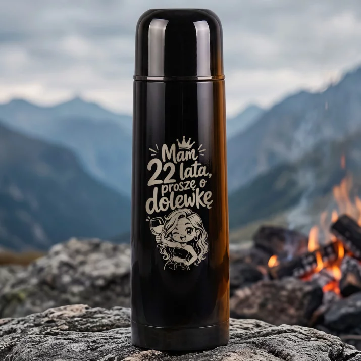 Termos 500ml Dla 22 Latki Prezent Na 20 Urodziny Dla Kobiety: Mam 22 Lata, Proszę O Dolewkę Termos 500ml Dla 22 Latki Prezent Na 20 Urodziny Dla Kobiety: Mam 22 Lata, Proszę O Dolewkę