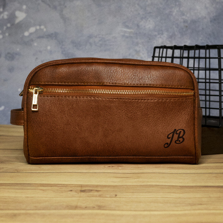 Inicjały - Kosmetyczka męska z grawerem