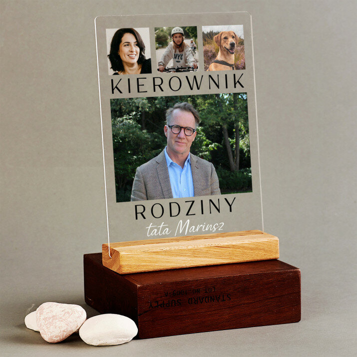 Kierownik rodziny: tata - Wydruk na szkle akrylowym z podstawką Kierownik rodziny: tata - Wydruk na szkle akrylowym z podstawką