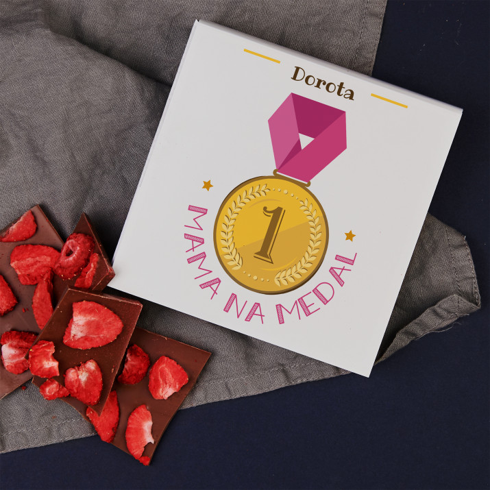 Mama na medal - Czekolada z truskawkami Mama na medal - Czekolada z truskawkami