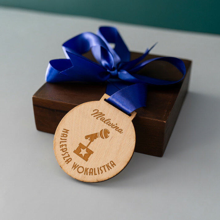 Najlepsza wokalistka - Drewniany medal