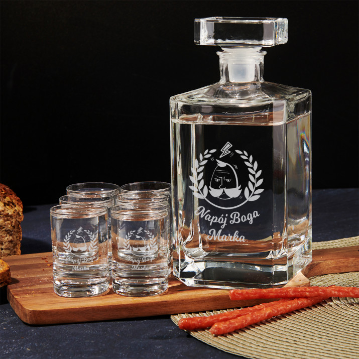 Napój Boga - Zestaw karafka i kieliszki do wódki Napój Boga - Zestaw karafka i kieliszki do wódki