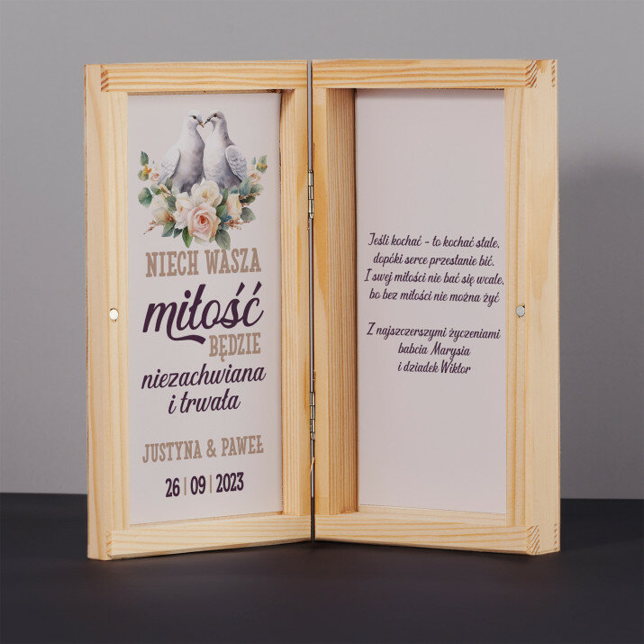 Niech wasza miłość będzie niezachwiana i trwała - Drewniane pudełko na pieniądze Niech wasza miłość będzie niezachwiana i trwała - Drewniane pudełko na pieniądze