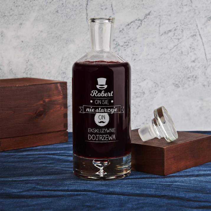 On się nie starzeje - Karafka na alkohol butelka