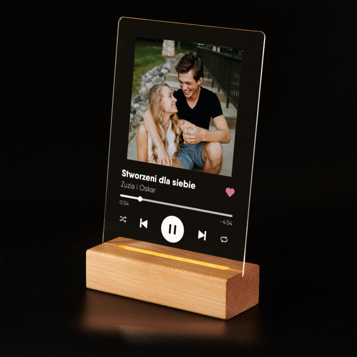 Piosenka spotify dla dziewczyny - Wydruk na szkle akrylowym z podstawką led Piosenka spotify dla dziewczyny - Wydruk na szkle akrylowym z podstawką led
