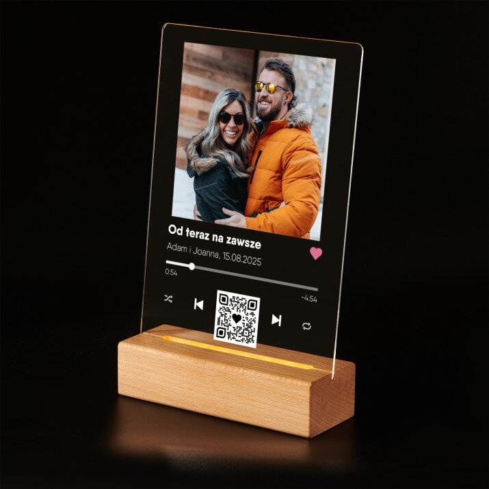 Piosenka spotify z kodem QR dla pary młodej - Wydruk na szkle akrylowym z podstawką led Piosenka spotify z kodem QR dla pary młodej - Wydruk na szkle akrylowym z podstawką led