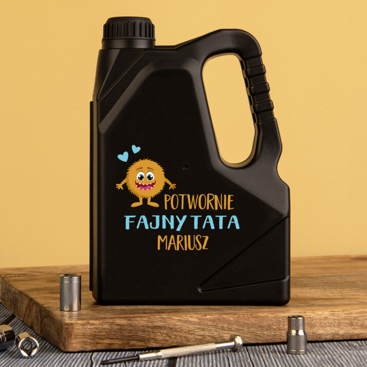 Potwornie fajny tata - Narzędzia w kanistrze