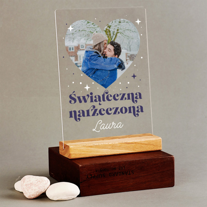 Świąteczna narzeczona - Wydruk na szkle akrylowym z podstawką Świąteczna narzeczona - Wydruk na szkle akrylowym z podstawką