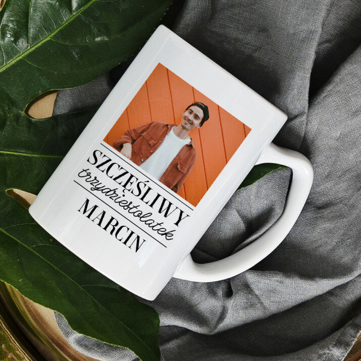 Szczęśliwy trzydziestolatek zdjęcie - Personalizowany Kubek Szczęśliwy trzydziestolatek zdjęcie - Personalizowany Kubek