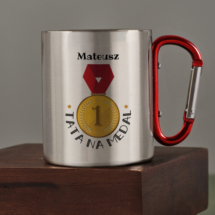 Tata na medal - Kubek metalowy z karabińczykiem Tata na medal - Kubek metalowy z karabińczykiem