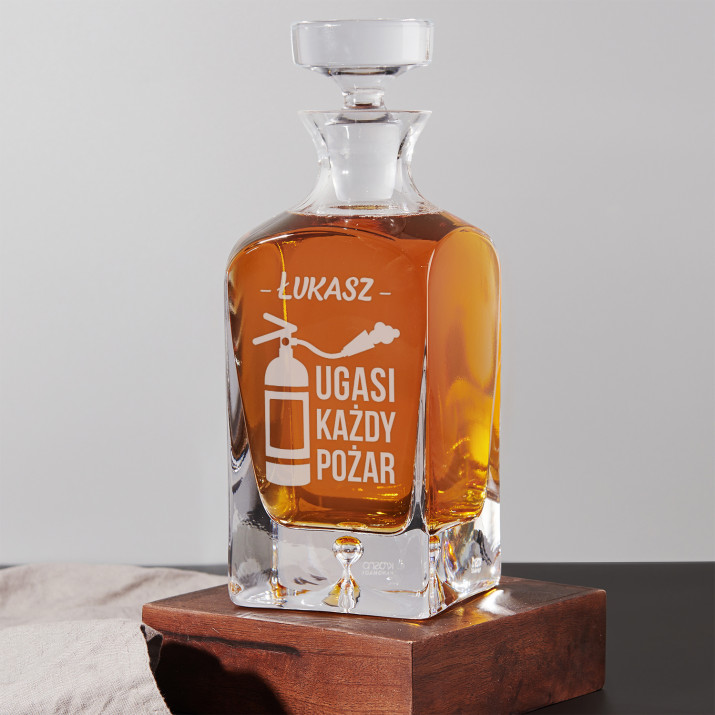 Ugasi każdy pożar - grawerowana karafka do whisky