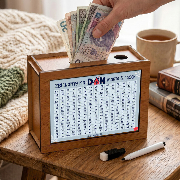 Zbieramy na dom - Skarbonka wykreślana Zbieramy na dom - Skarbonka wykreślana