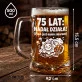 Zestaw Prezentowy Kufel Dla 75 Latka Prezent Na 75 Urodziny Dla Mężczyzny: 75 Lat I Działa