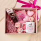 Zestaw prezentowy dla mamy z kubkiem i różanym spa Zestaw prezentowy dla mamy z kubkiem i różanym spa